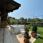 Monte Tavolino ベッド・アンド・ブレックファスト カポディモンテ