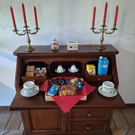 Monte Tavolino Couette-café Capodimonte